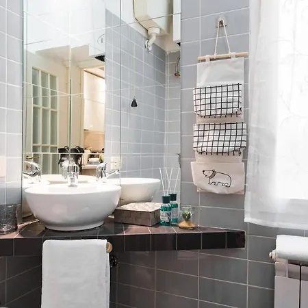 Apartment Via Dei Serpenti Rome